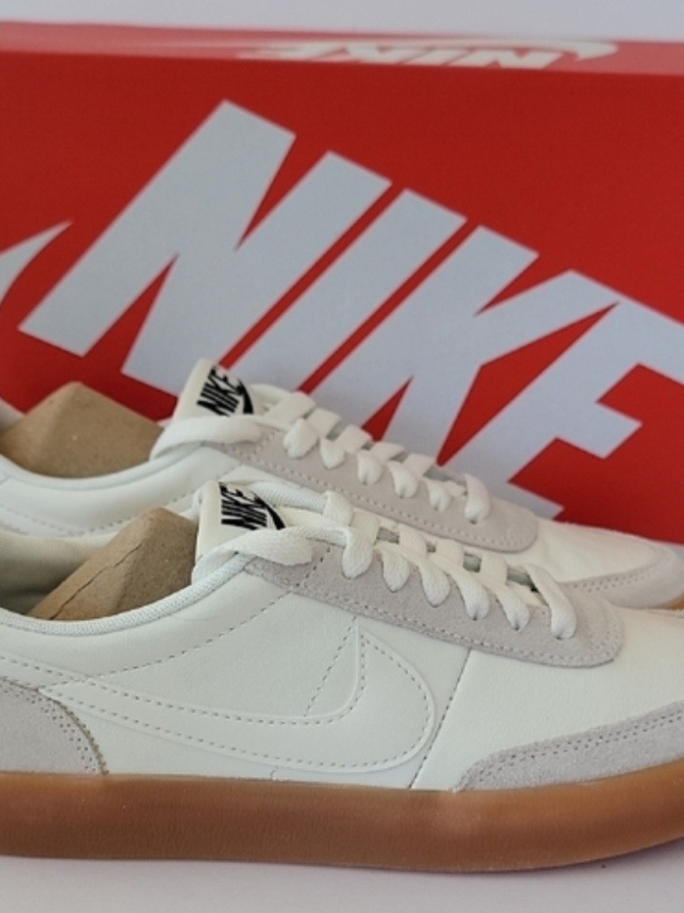 Nike KILLSHOT 2 Women’s White Sneakers with Light Gray Suede and Gum Sole